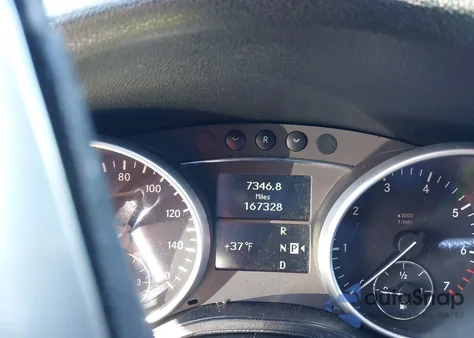 2009 Mercedes-Benz Ml 350 4Matic z USA, uszkodzony, nr VIN 4JGBB86E59A526891